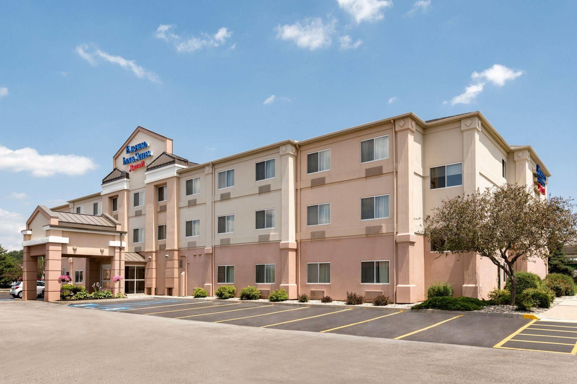 Fairfield Inn & Suites By Marriott Toledo Maumee Exterior photo